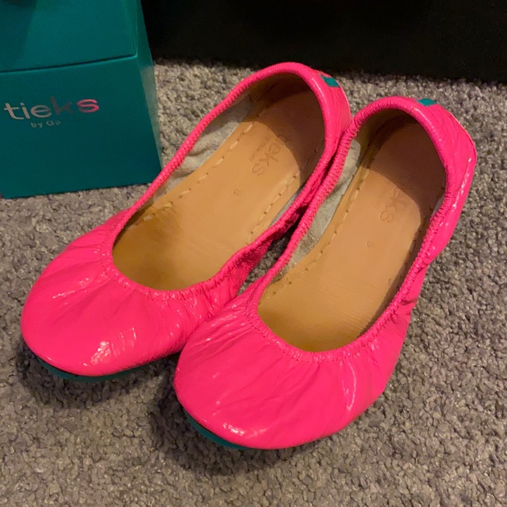 Tieks Pop Pink Size 8